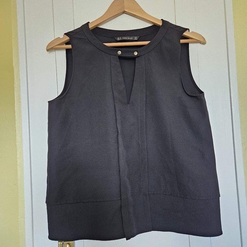 Zara Black Sleeveless Blouse Size M